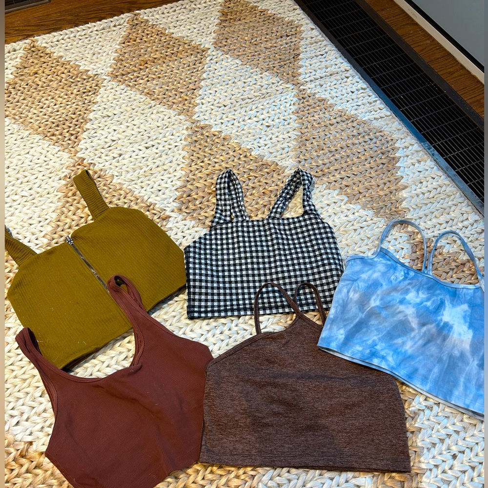5 Aerie workout crop tops